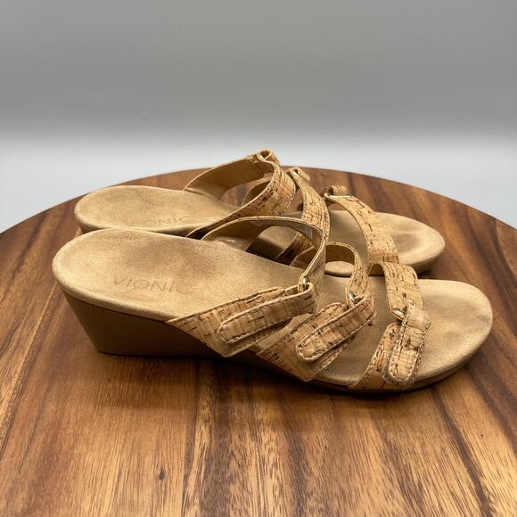 Vionic Dwyn Sandals Womens 7 Casual Slip On Wedge Sandal Beige Strappy Summer - Picture 1 of 8